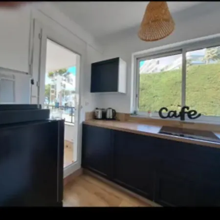 Face A La Et A 2 Pas Des Plages Juan Les Pins 'tout A Pied' Апартаменты