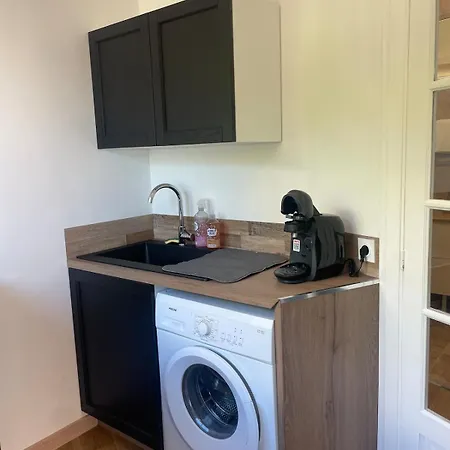 Face A La Et A 2 Pas Des Plages Apartment