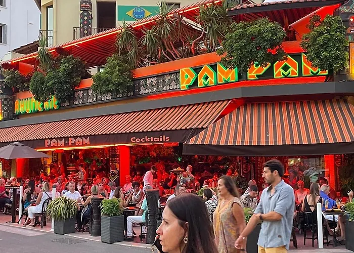 Face A La Et A 2 Pas Des Plages Juan Les Pins 'tout A Pied' 昂蒂布